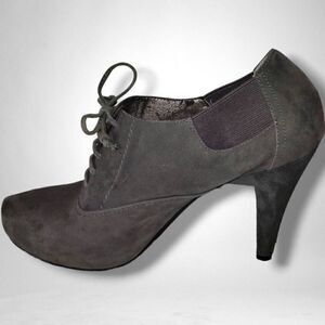 ME TOO Women's Gray Booties Side‎ Leather Laced Tie Stiletto Heels Size 8.5